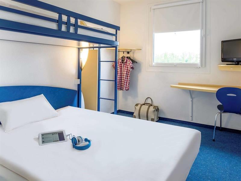 Ibis Budget Rochefort Ngoại thất bức ảnh