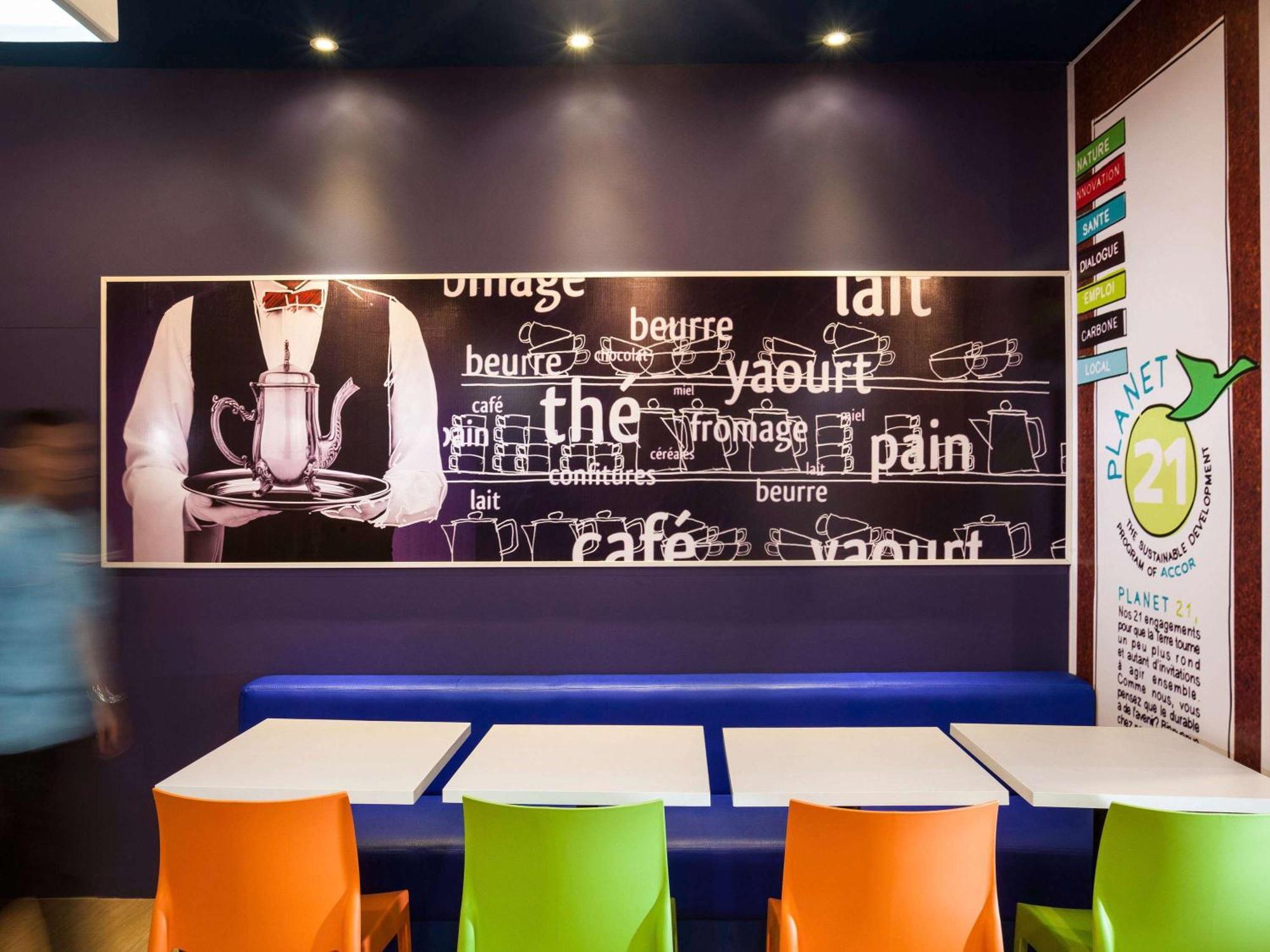 Ibis Budget Rochefort Ngoại thất bức ảnh