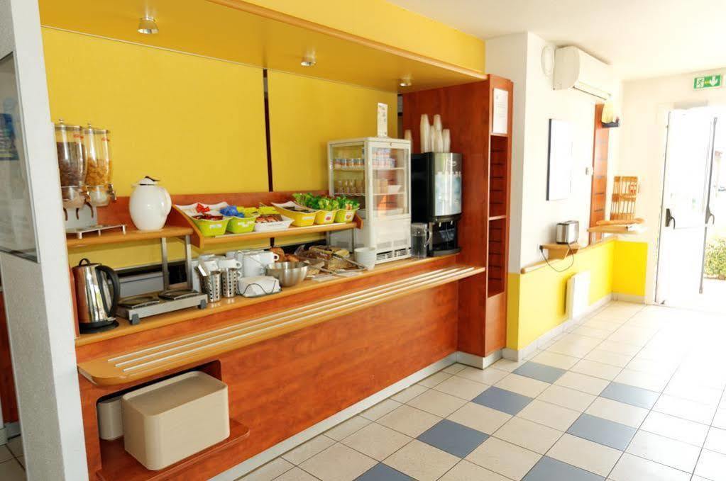 Ibis Budget Rochefort Ngoại thất bức ảnh